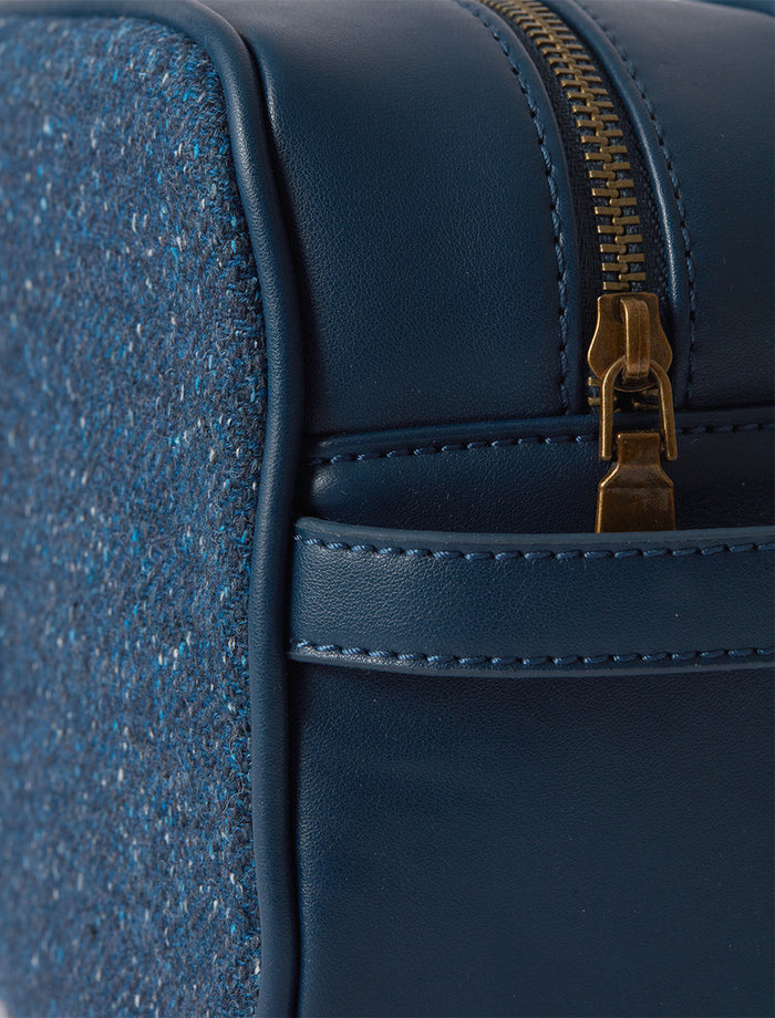Kerry Tweed Washbag - Midnight Blue #color_midnight-blue