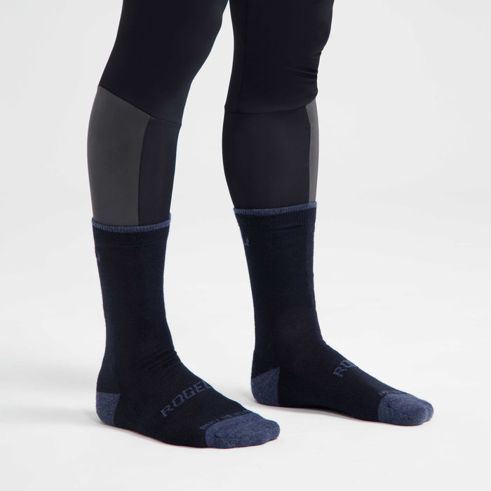 Rogelli Merino Wol fietssokken winter blauw gedragen.