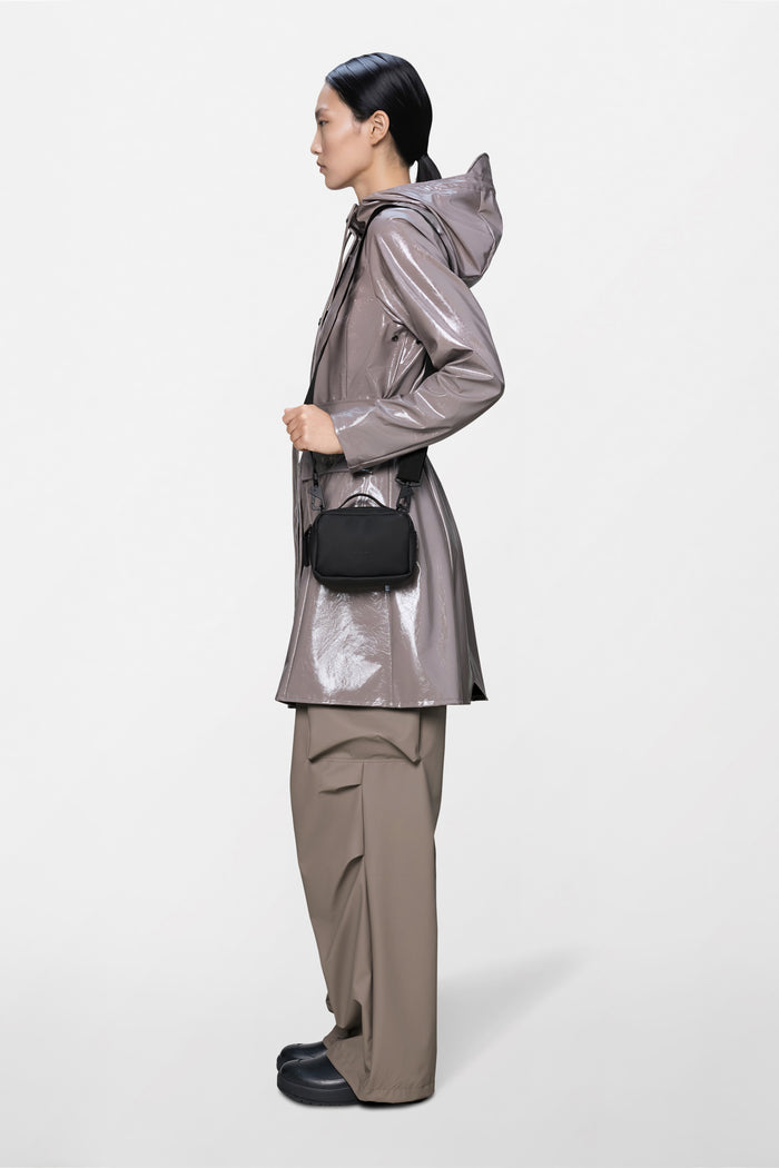 RAINS Box Bag Micro Black 1.30L H11 x D7.50 x W16 cm Crossbody