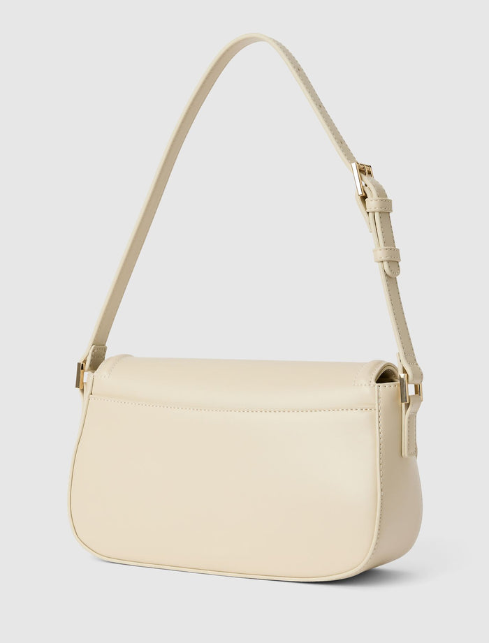 Carly Curve Lock Shoulder Bag Forever New