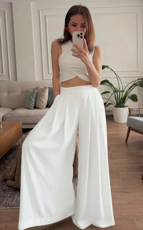 CH - 6065 - Chic Aura Pleated Trouser | Saimwear