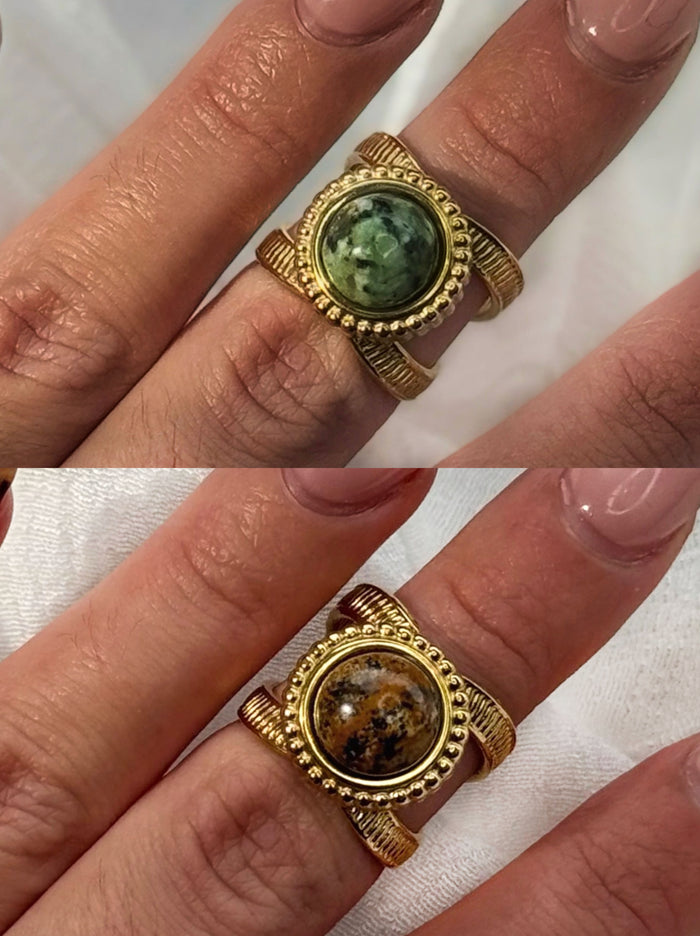 CIRCLE STONE RING