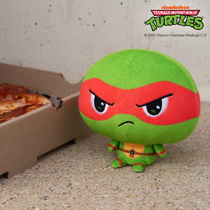 Cloudheads: 5" Raphael sitting with a box of pizza