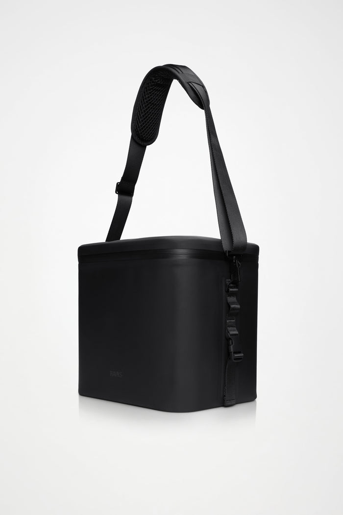 RAINS Cooler Bag Black 13L H30 x D26 x W33 cm Coolerbag