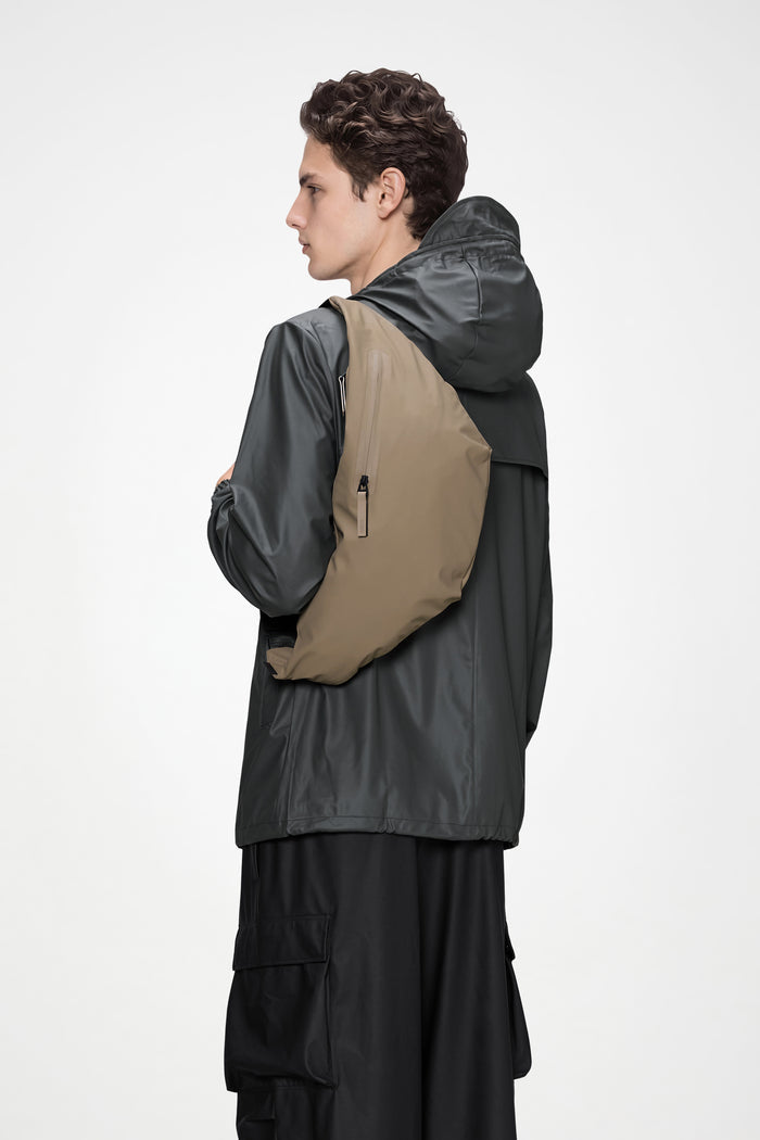 RAINS Dash Bum Bag Beige 5L H22 x D4.50 x W64 cm Bum bag