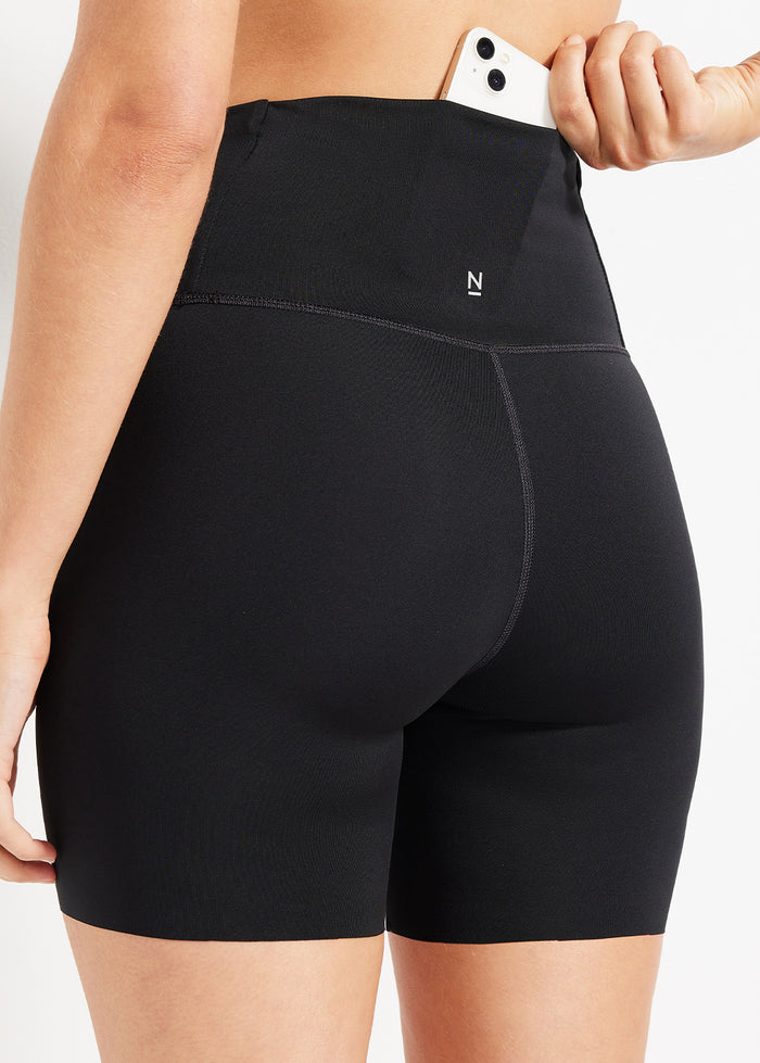 Essential Pocket Short 14cm