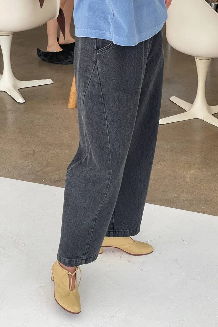 M / Black Denim