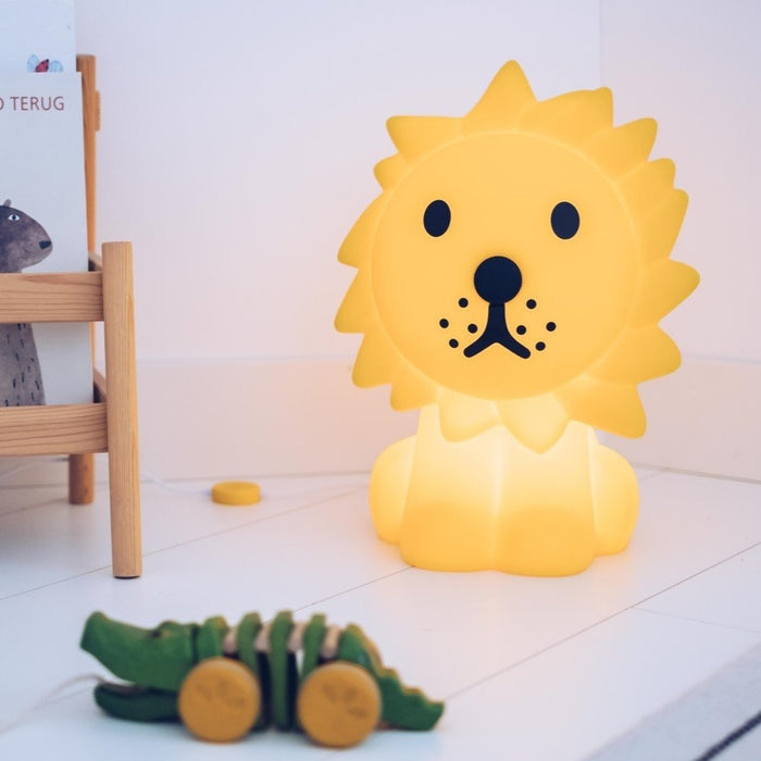 Lion Star Light Mr. Maria Lebanon Dubai UAE - Middle East Saudi Arabia