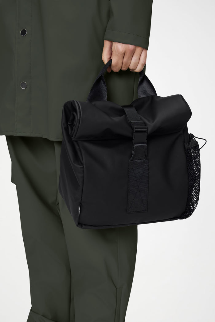 RAINS Lunch Bag Large Black 13.50L H38 x D14 x W24 cm Lunch Bag