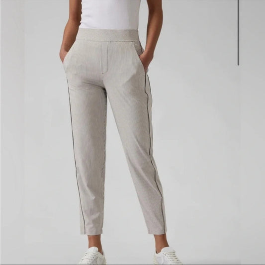 New Athleta Women's Brooklyn Textured Ankle Pant Size 10 MSP$89