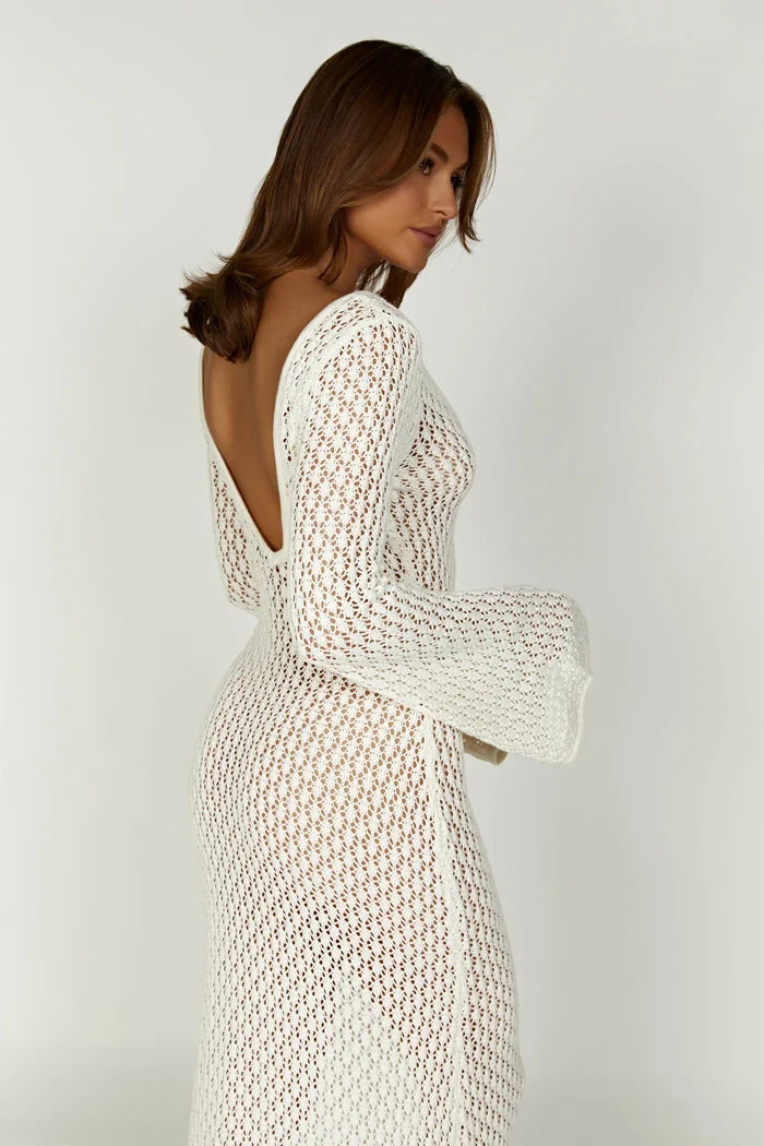 Roselle - Un souffle de sensualité estivale dans un tricot léger et élégant