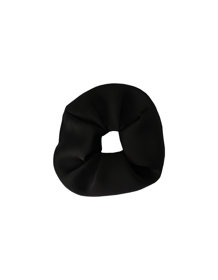 SABRINA SCRUNCHIE BLACK