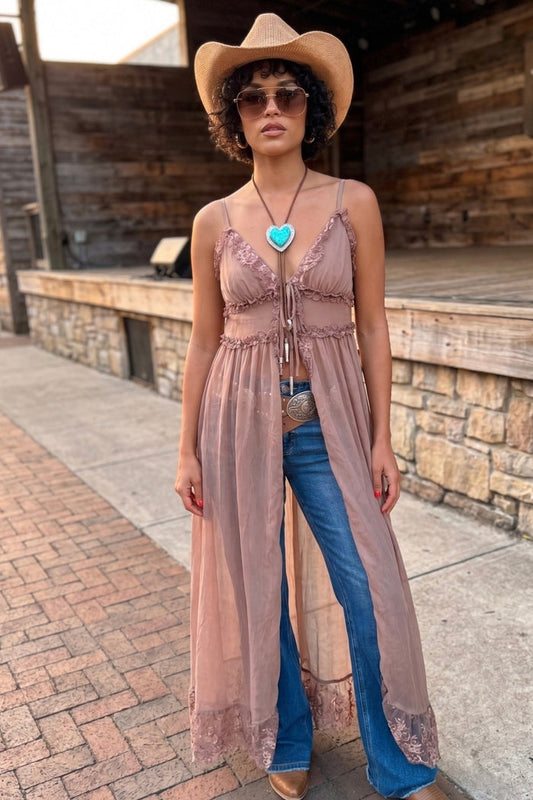 Sheer ruffle front the duster. Perfect for rodeos, country concerts, festivals and date nights out.