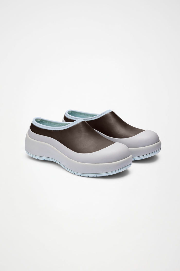 The Dry Clog W