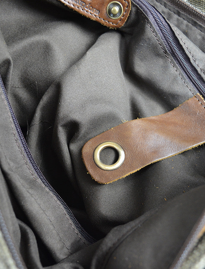 Traditional Tweed & Leather Bag with Handle