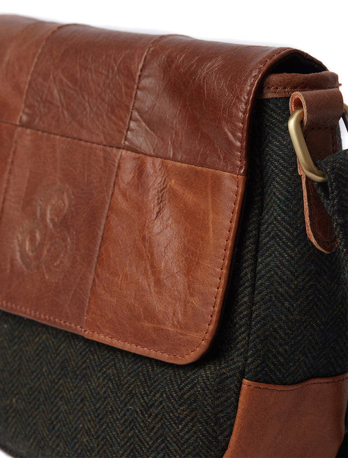 Traditional Tweed & Leather Flap Bag