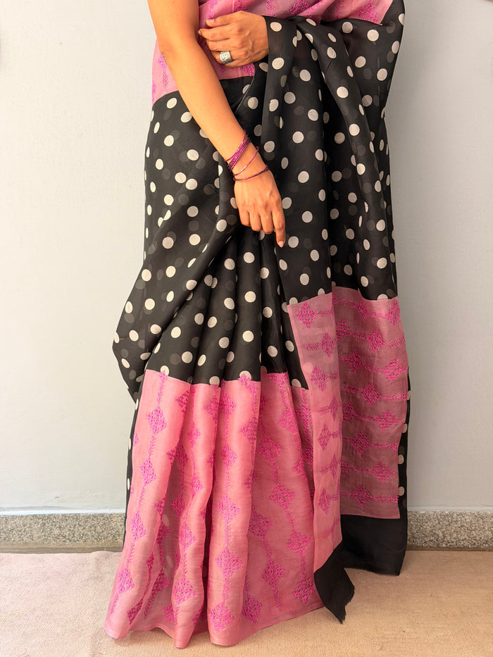 Tuhina Dots Print Play Organza Saree - Pink