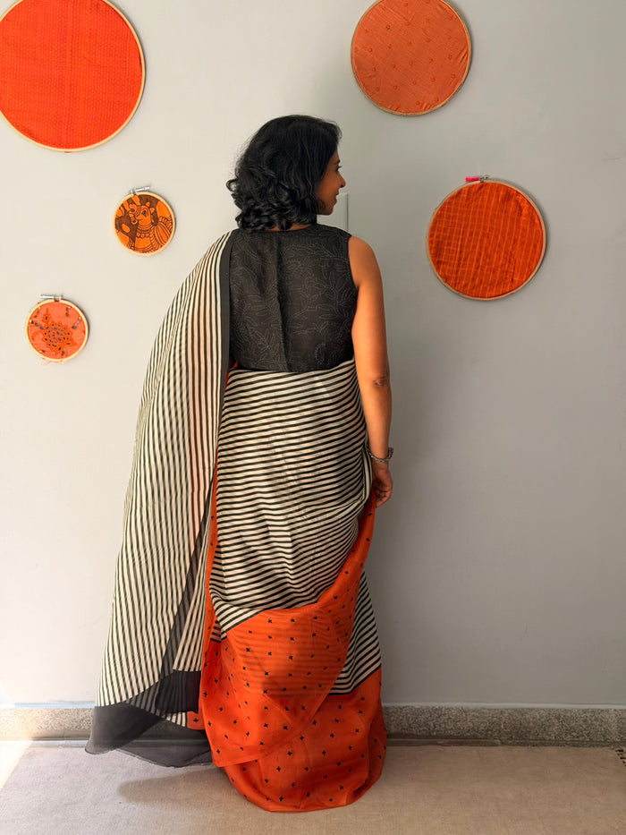Tuhina Stripes Print Play Organza Saree - Orange