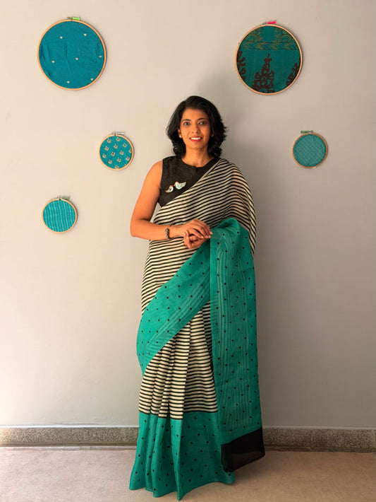 Tuhina Stripes Print Play Organza Saree - Turquoise