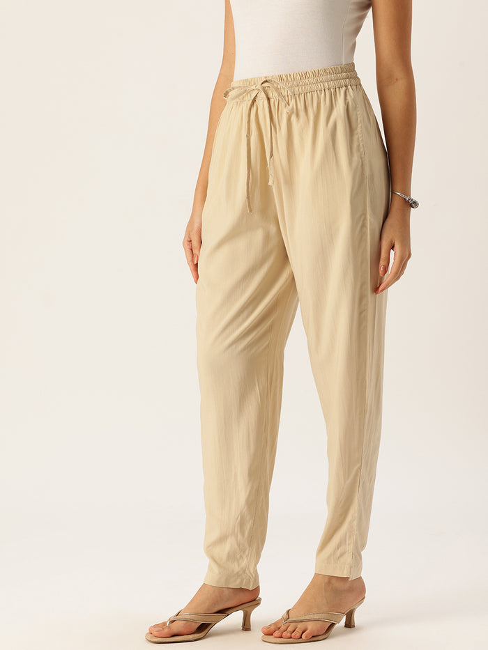 Tundra Solid Pencil Pant