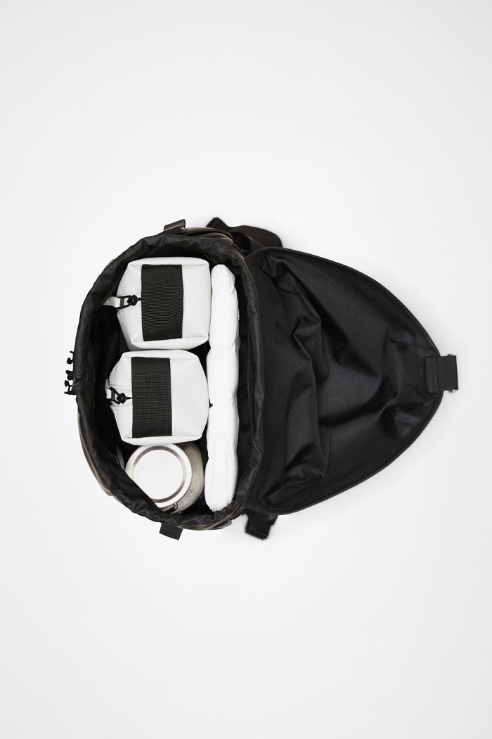 RAINS Valera Bucket Backpack Black 18L H40 x D16 x W29 cm Backpack