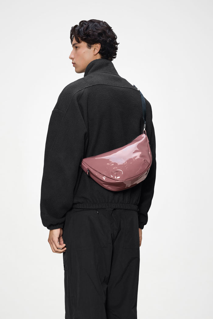RAINS Valera Shoulder Bag Tempt 7.70L H22 x D10 x W35 cm Crossbody