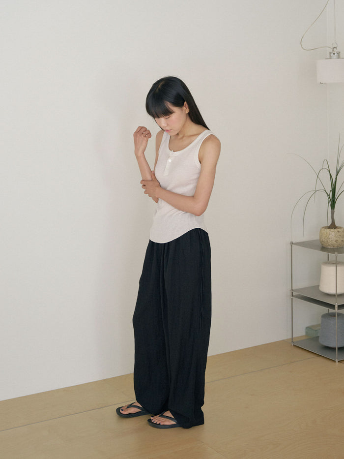 Waffle Button Sleeveless - Beige