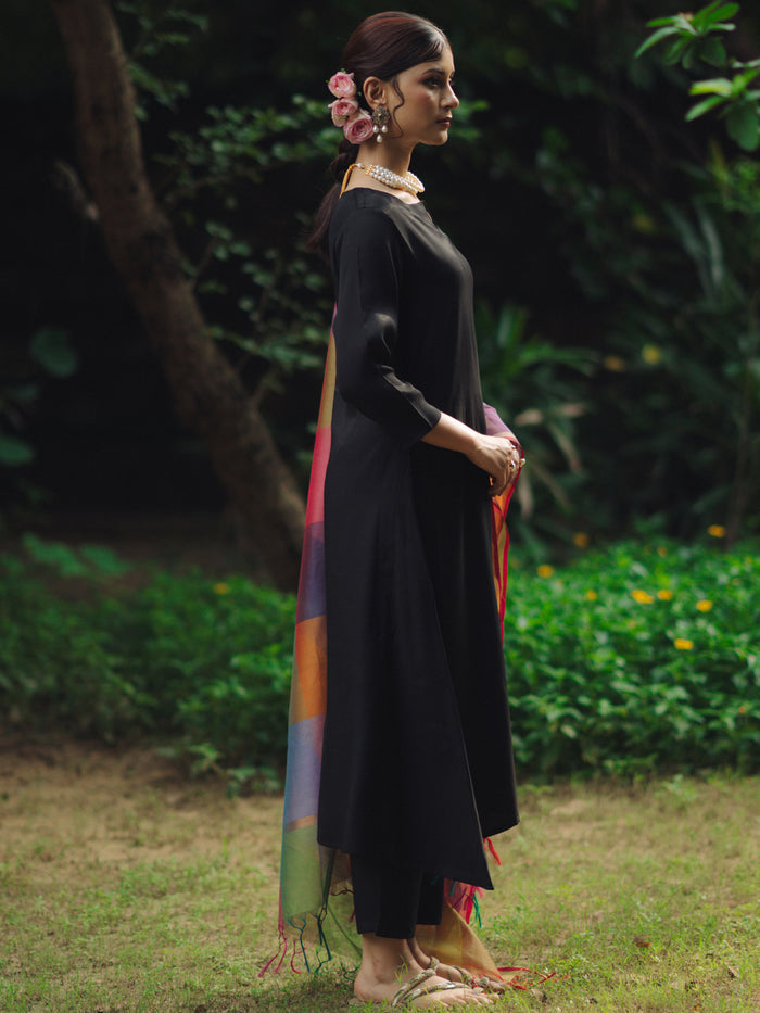 Women's Black Remi Silk Kurta Set with Organza Dupatta