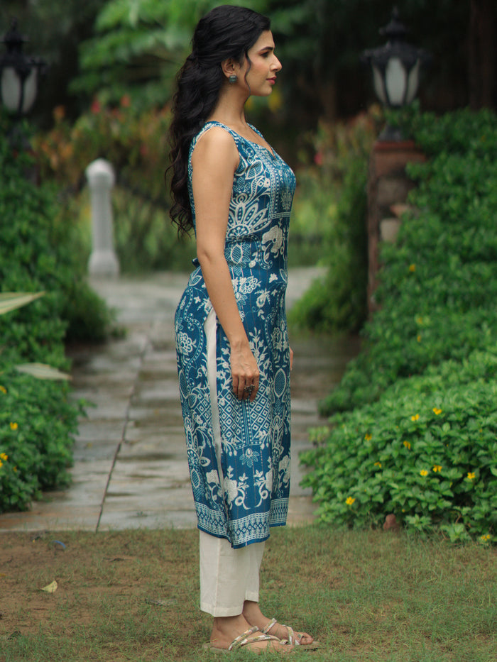 Women's Blue floral Sleeveless Kurta Set