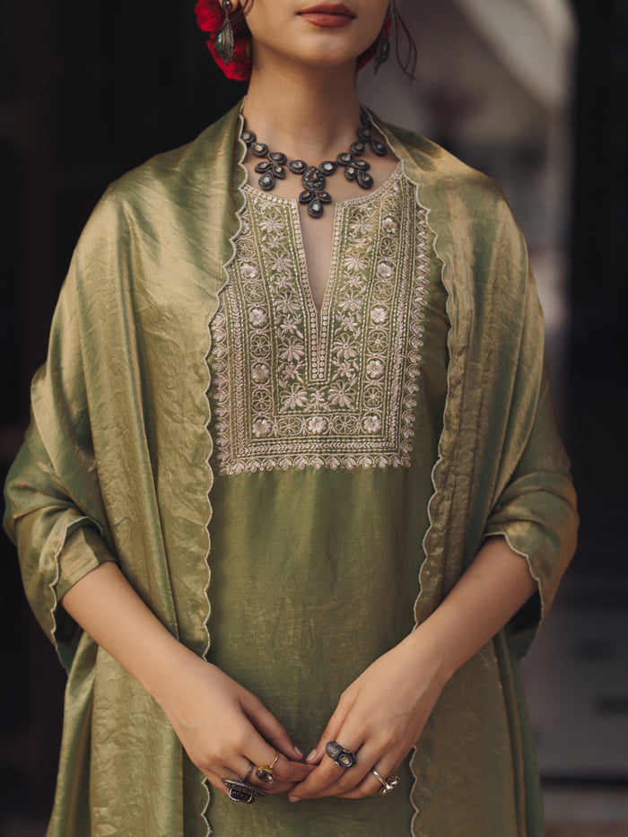 Women's Embroidered Pakistani Style Kurta Set with Dupatta