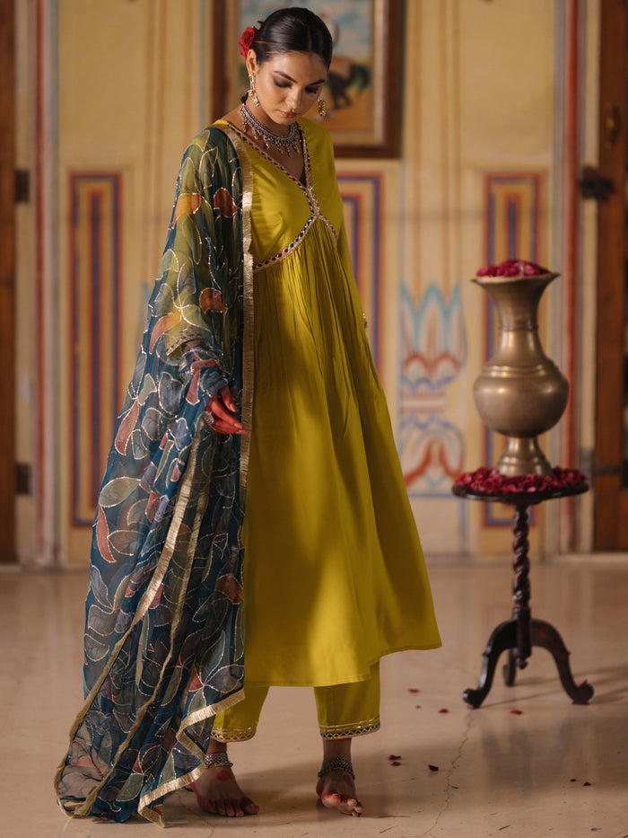 Women's Empire Waist Kurta Set with Floral Dupatta