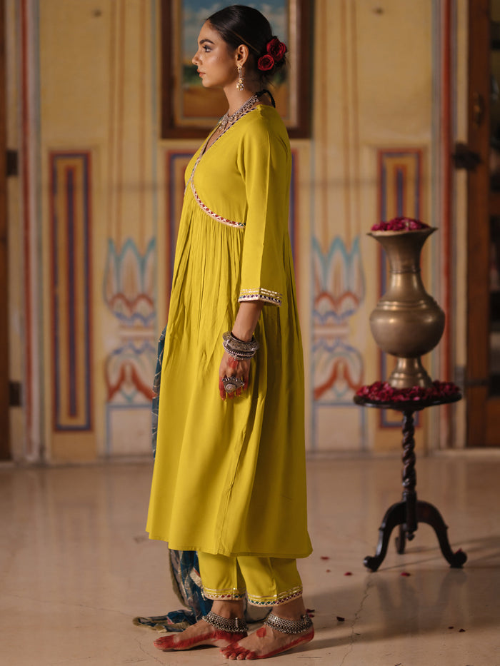 Women's Empire Waist Kurta Set with Floral Dupatta