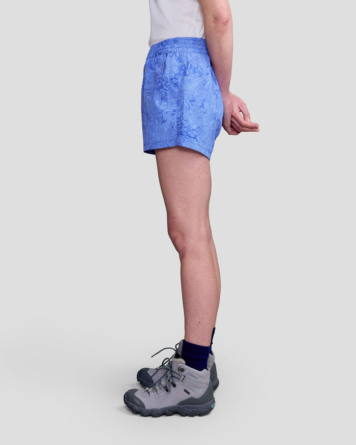 a1449_ou6_evry_day_womens_4_inch_shorts_blue_multi_c_1600x2000_2a2e340_1760306478000