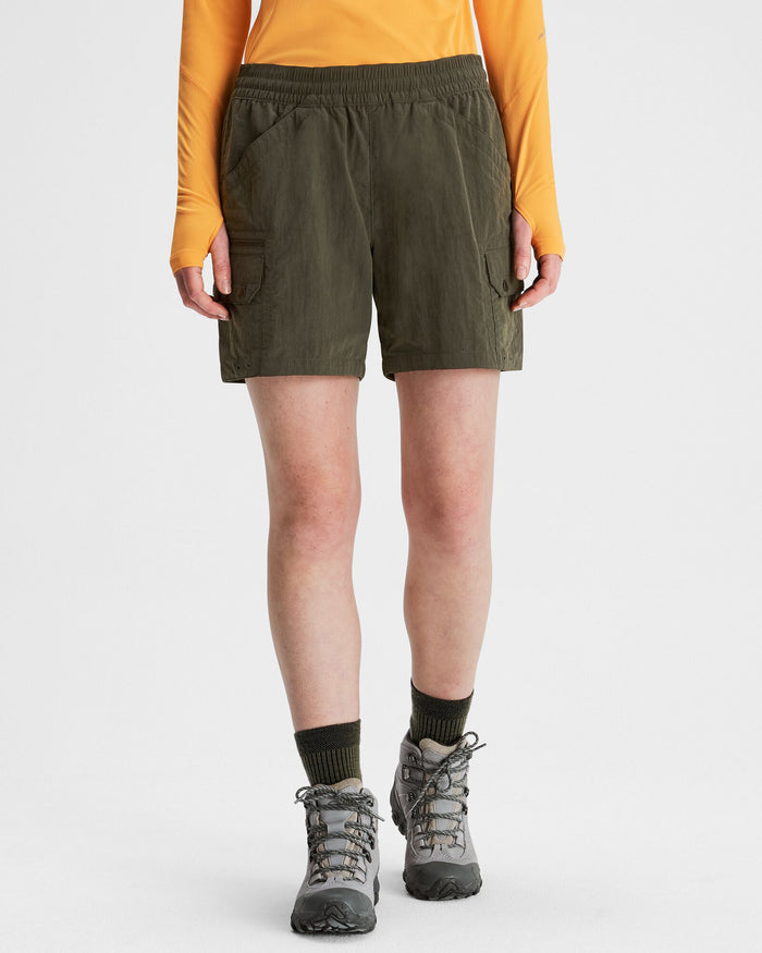 b1021_586_evry_day_womens_cargo_shorts_v2_a_1743632256000