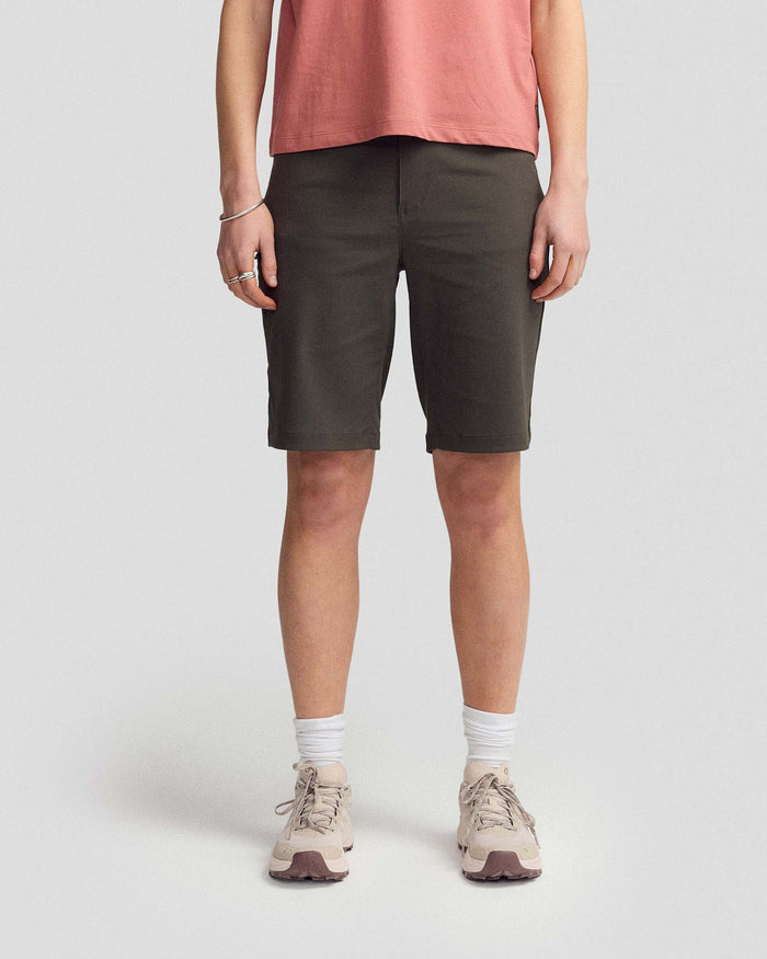 a1706_586_flight_womens_shorts_green_a_2000x2500_9ccac2e_1760306482000