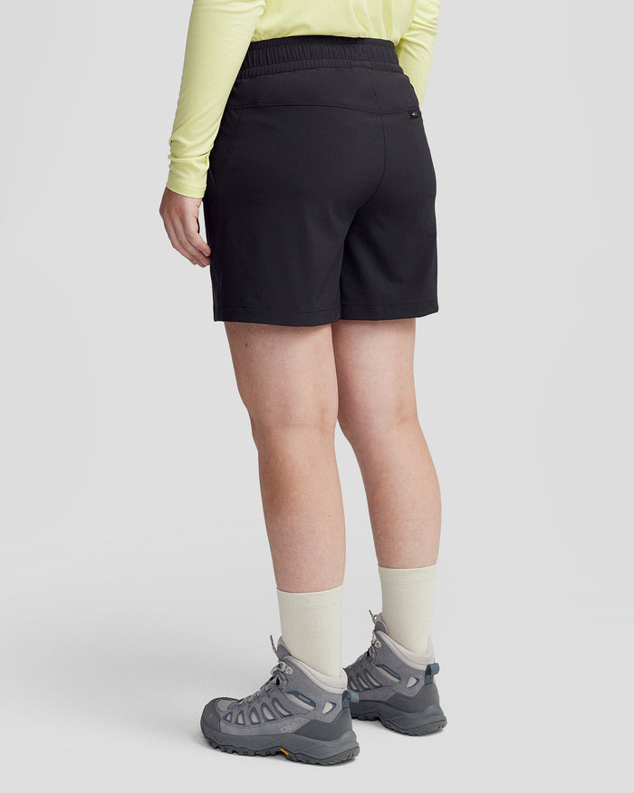 b1569_o4w_womens_trailhead_5inch_shorts_black_d_1331x1663_376f7b2_1756934211000